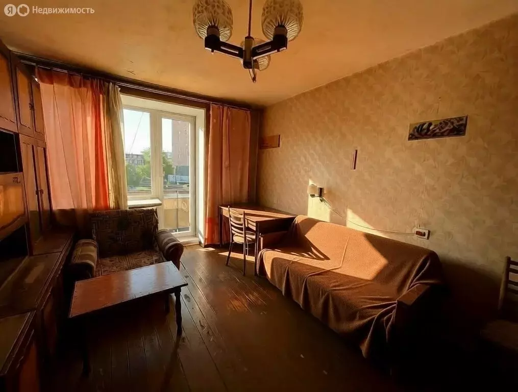 3-комнатная квартира: Челябинск, улица Воровского, 21 (64.3 м) - Фото 1