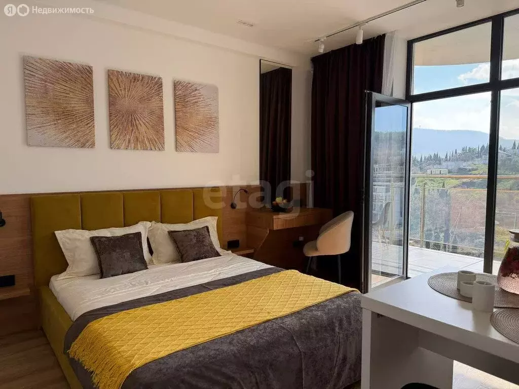 Квартира-студия: Алушта, Западная улица, 4к3 (33 м) - Фото 1