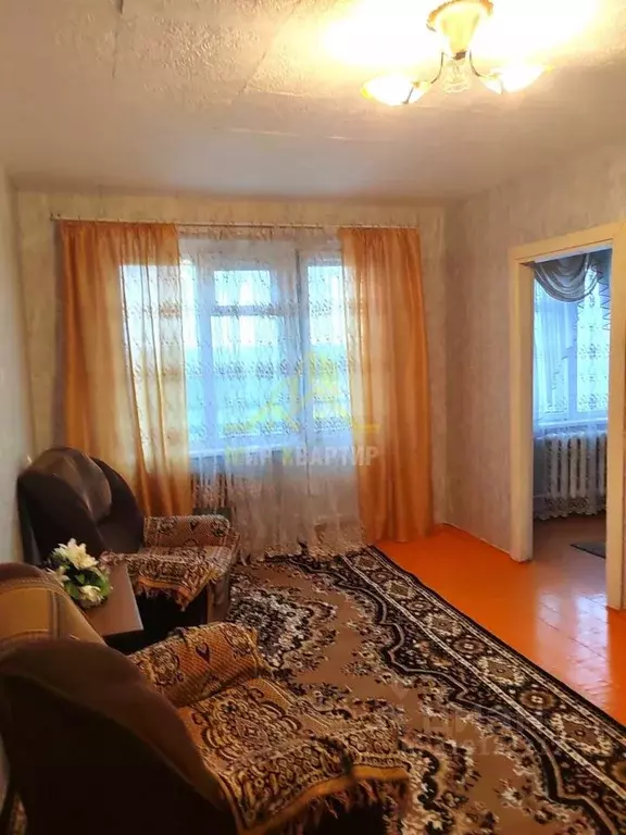 3-к кв. Оренбургская область, Орск Орский просп., 9А (48.0 м) - Фото 0