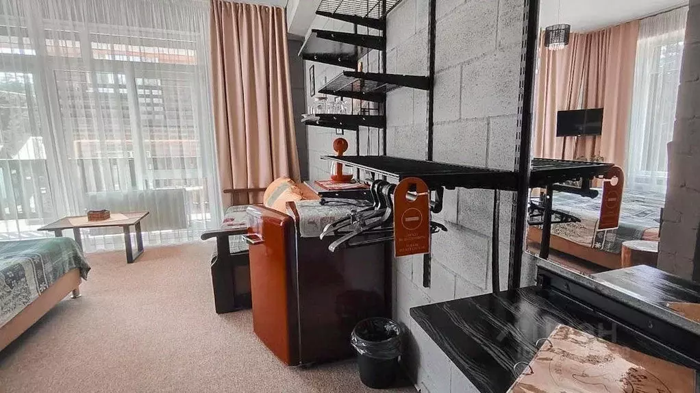 Комната Карачаево-Черкесия, Зеленчукский район, с. Архыз ул. Мира, 2А ... - Фото 2