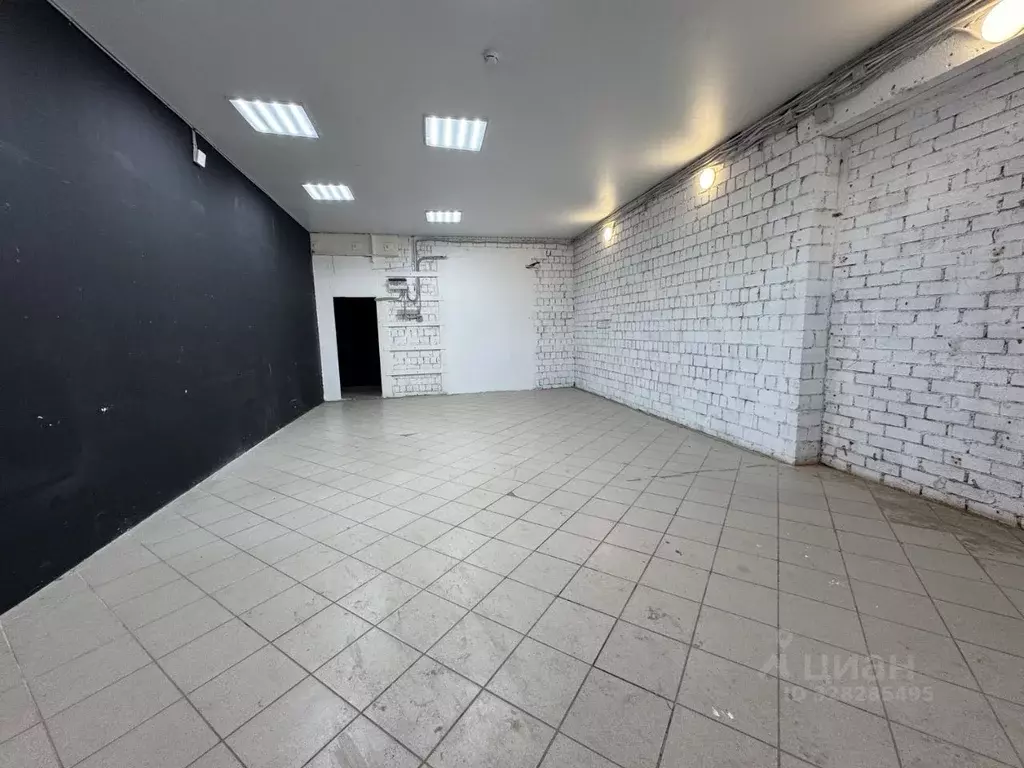 Торговая площадь в Башкортостан, Уфа просп. Салавата Юлаева, 34 (59 м) - Фото 2