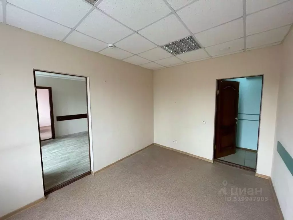 Офис в Краснодарский край, Новороссийск ул. Героев Десантников, 18 (43 ... - Фото 1