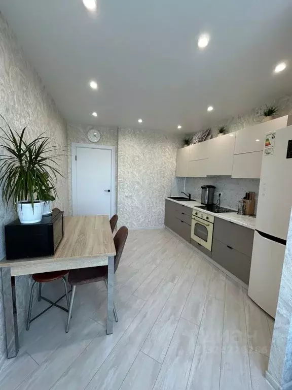 1-к кв. Татарстан, с. Высокая Гора ул. Хасана Шайдуллина, 2 (42.0 м) - Фото 1