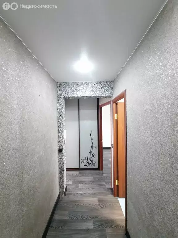 2-комнатная квартира: Усолье-Сибирское, проспект Химиков, 13 (47.5 м) - Фото 0