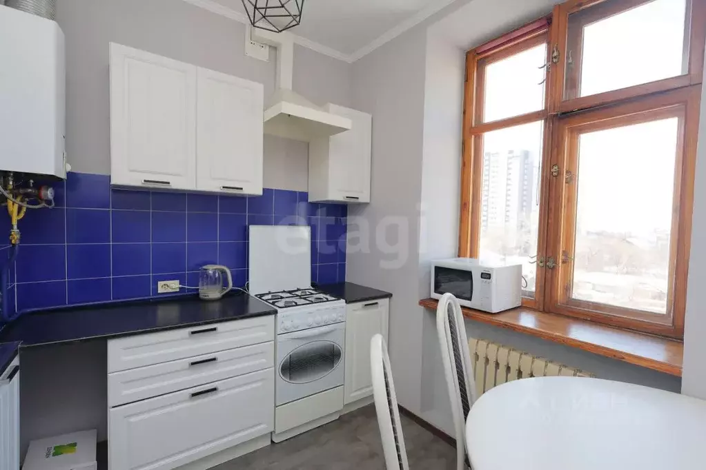 2-к кв. Оренбургская область, Оренбург просп. Победы, 131 (53.2 м) - Фото 1