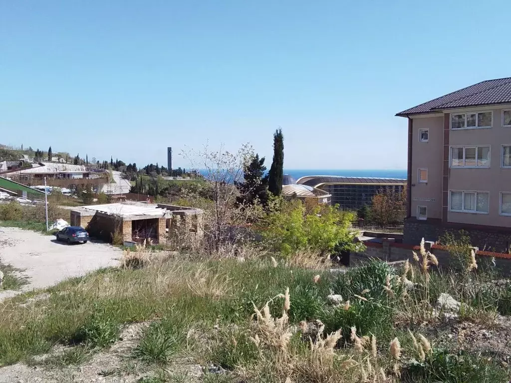 Участок в Крым, Ялта городской округ, с. Оползневое ул. Имени Князя ... - Фото 0
