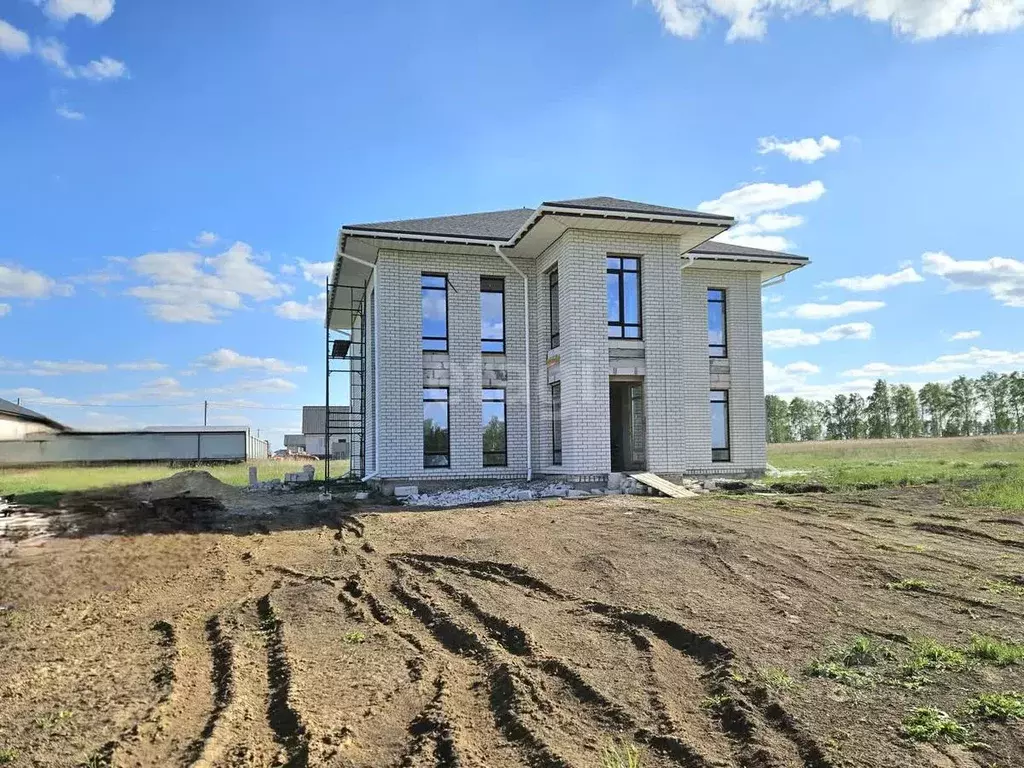 Дом в Тамбовская область, Тамбовский муниципальный округ, с. Стрельцы ... - Фото 1