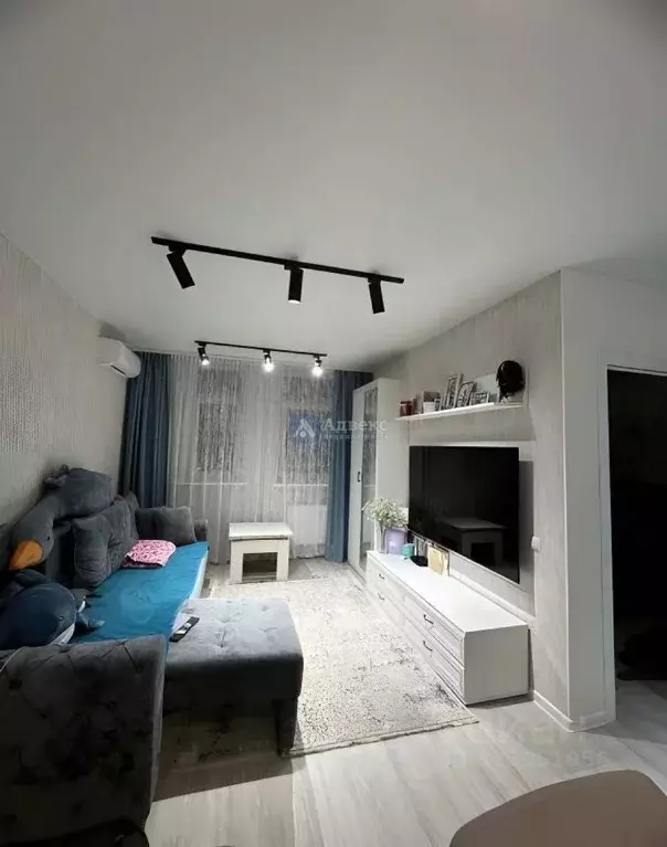 2-к кв. Тюменская область, Тюмень ул. Первооткрывателей, 14 (40.3 м) - Фото 1