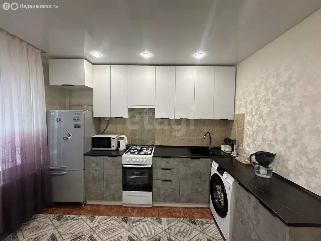 2-комнатная квартира: Стерлитамак, улица Артёма, 149 (52.6 м) - Фото 2