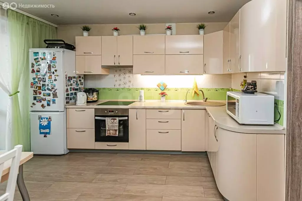 3-комнатная квартира: Бердск, улица Красная Сибирь, 97 (90.37 м) - Фото 2