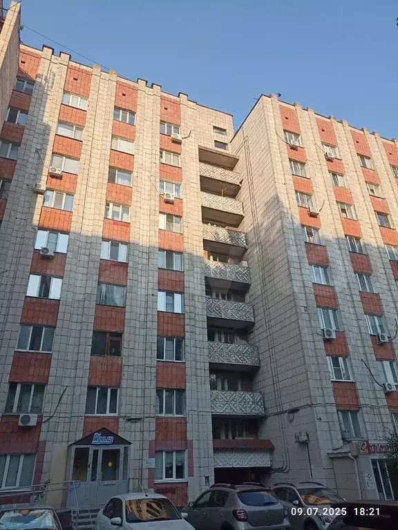 Комната 17,2 м в 8-к., 8/9 эт. - Фото 0