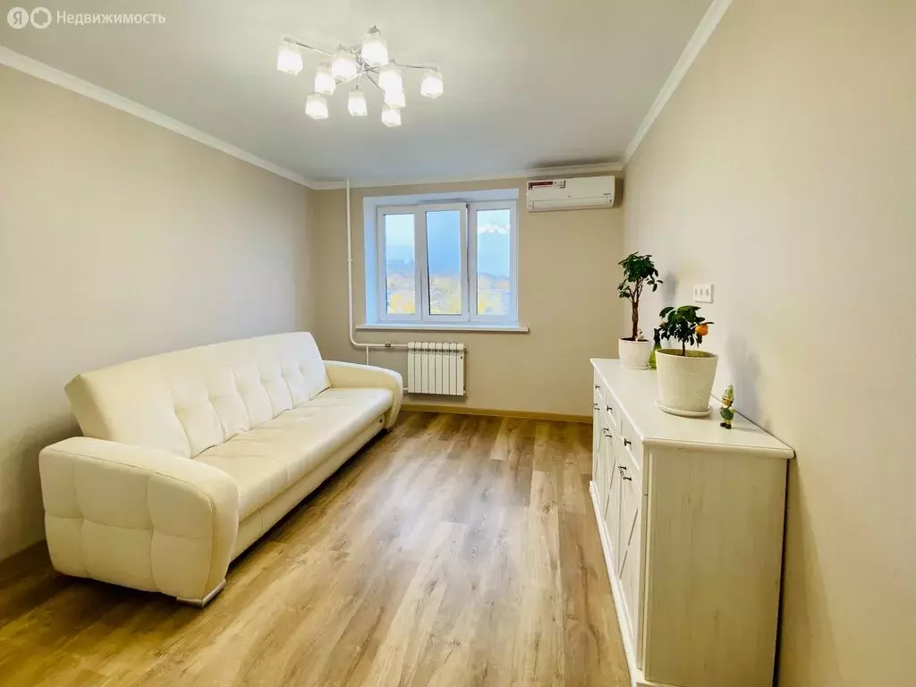 2-комнатная квартира: Ульяновск, Локомотивная улица, 83 (55 м) - Фото 1