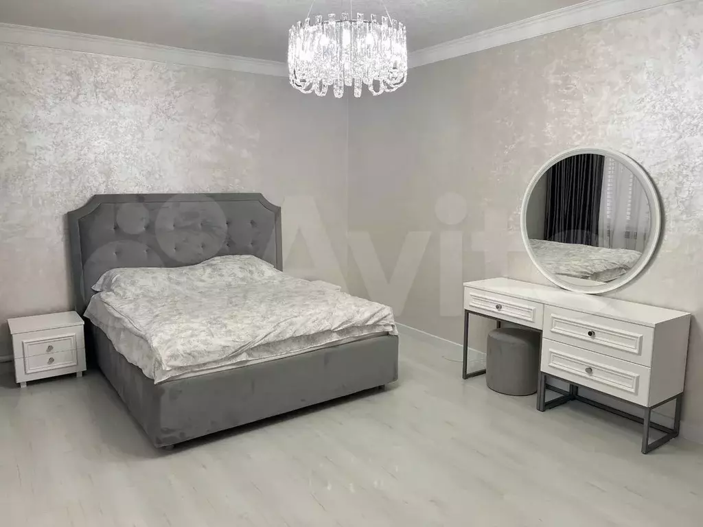2-к. квартира, 77 м, 7/14 эт. - Фото 1