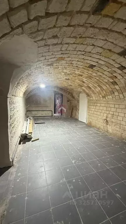 Помещение свободного назначения в Саратовская область, Саратов просп. ... - Фото 1