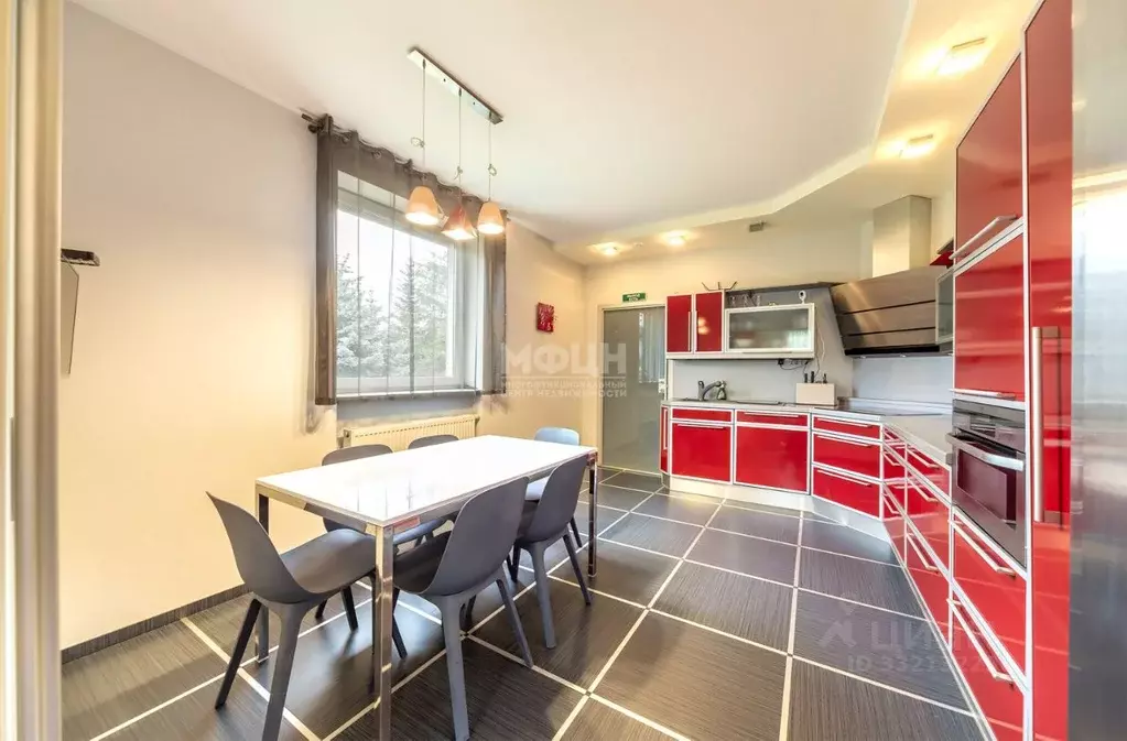 Дом в Карелия, Петрозаводск пер. 5-й Родниковый, 26 (283 м) - Фото 1