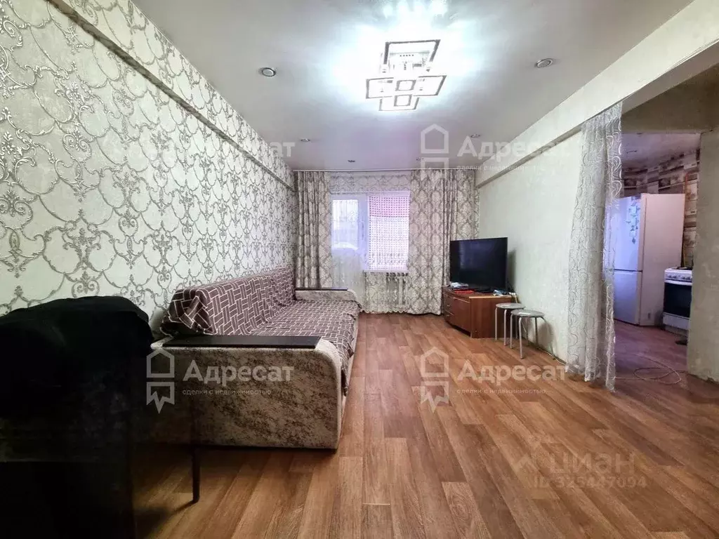 3-к кв. Волгоградская область, Волгоград ул. Дзержинского, 55 (58.9 м) - Фото 1