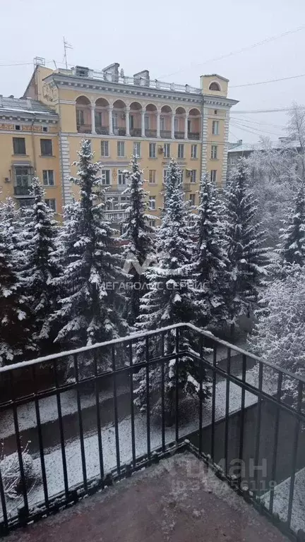 3-к кв. Кемеровская область, Новокузнецк ул. 25 лет Октября, 1 (60.0 ... - Фото 0