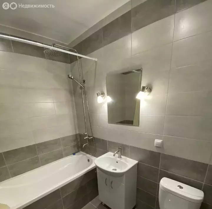 1-комнатная квартира: Энгельс, улица Пушкина, 87 (38 м) - Фото 0