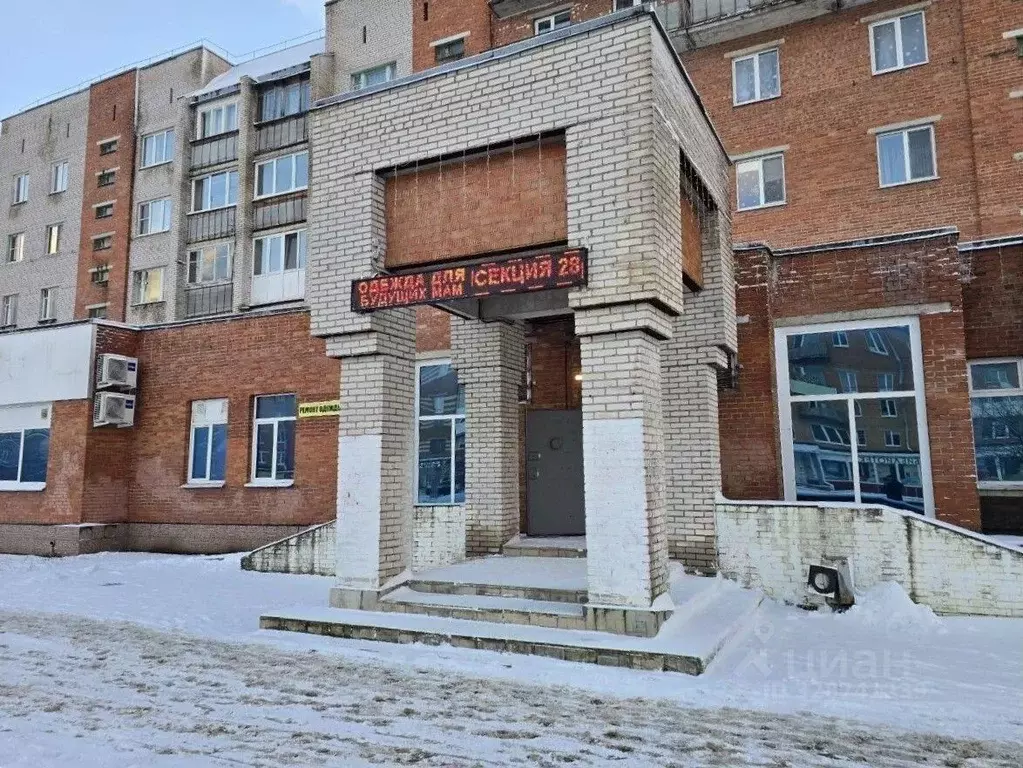 Помещение свободного назначения в Ленинградская область, Сланцы ул. ... - Фото 1