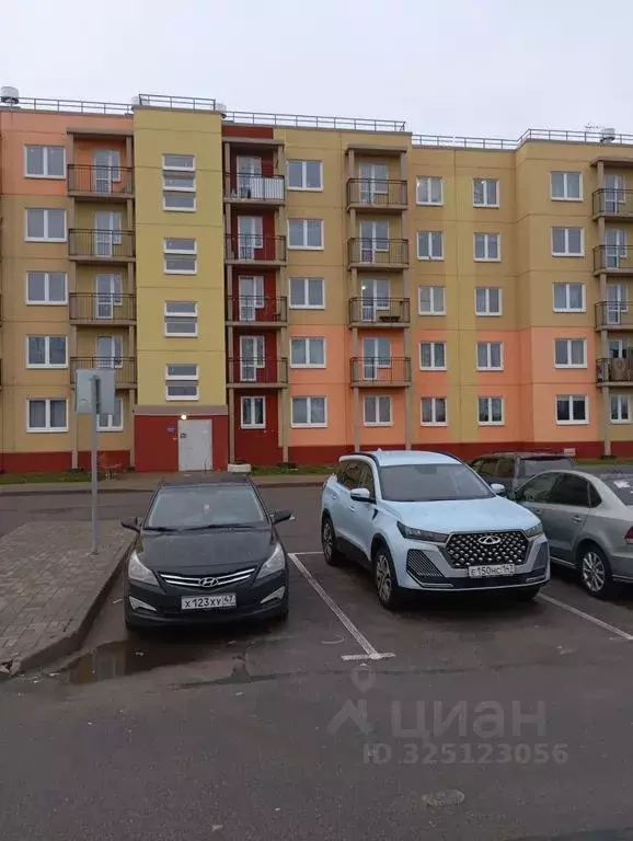 2-к кв. Ленинградская область, Лодейное поле ул. Лесная, 18 (50.0 м) - Фото 1