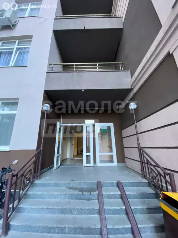 Квартира-студия: Ялта, улица Красных Партизан, 14Б (54 м) - Фото 0