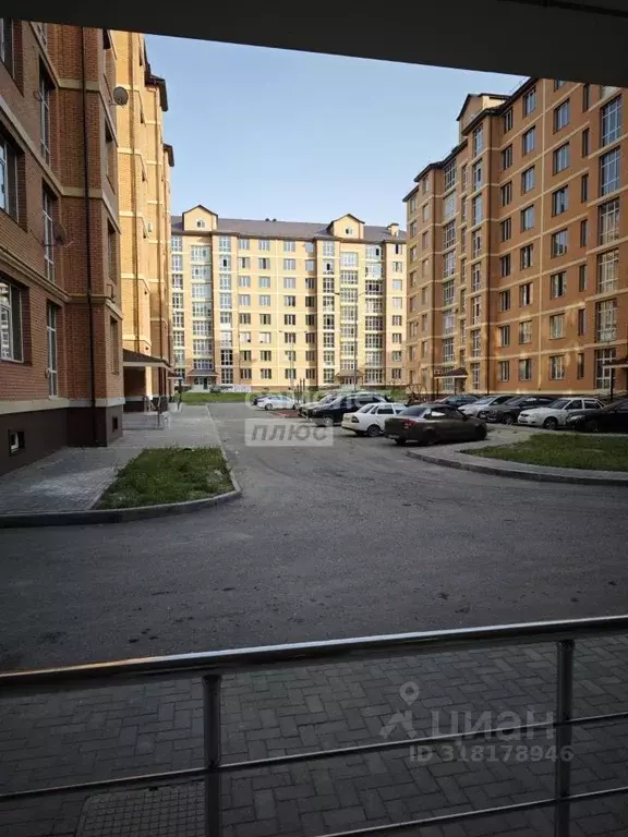 2-к кв. Чеченская республика, Грозный ул. Сайханова (72.0 м) - Фото 0