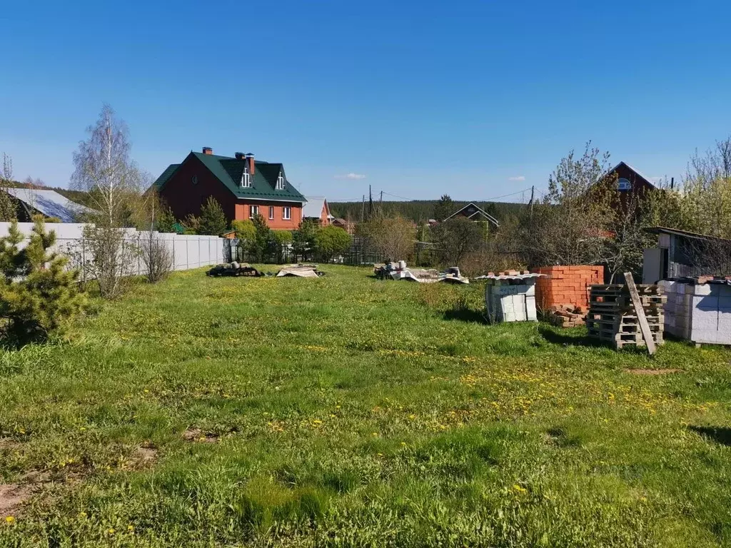 Участок в Свердловская область, Сысертский городской округ, с. ... - Фото 1