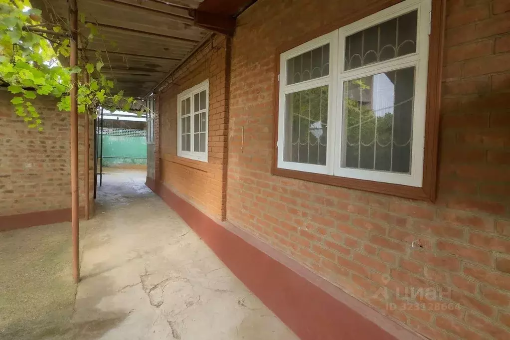 Дом в Краснодарский край, Армавир Прямой пер., 31 (60 м) - Фото 1