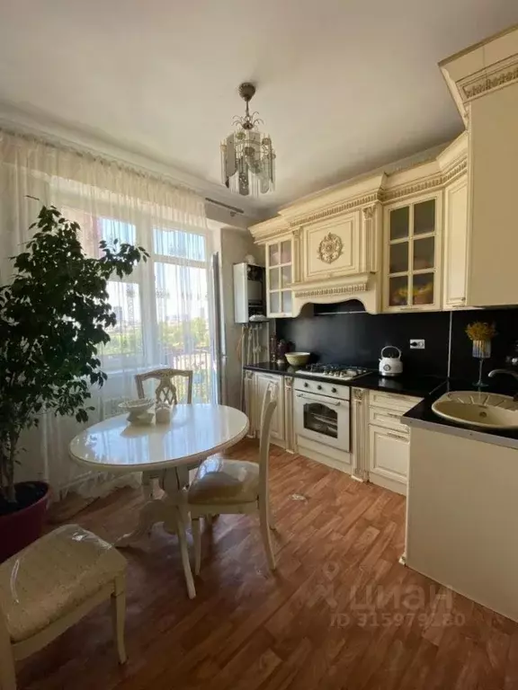 3-к кв. Чеченская республика, Грозный Узкоколейный пер., 10к1 (87.0 м) - Фото 0