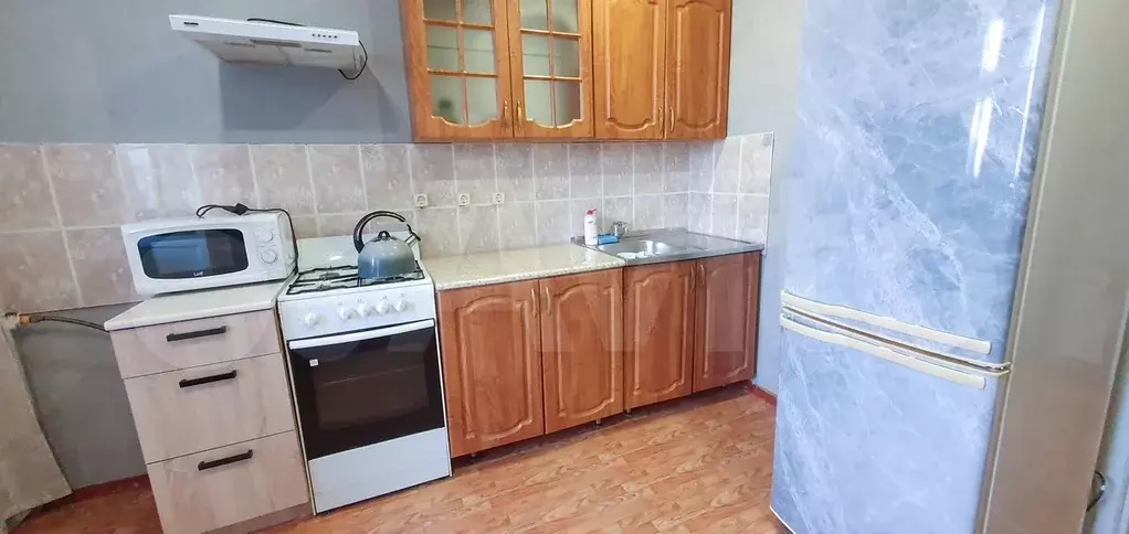 1-к. квартира, 38 м, 1/10 эт. - Фото 0