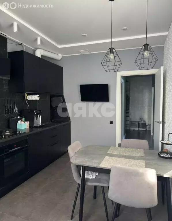 2-комнатная квартира: деревня Красный Посёлок, 18 (59.3 м) - Фото 2