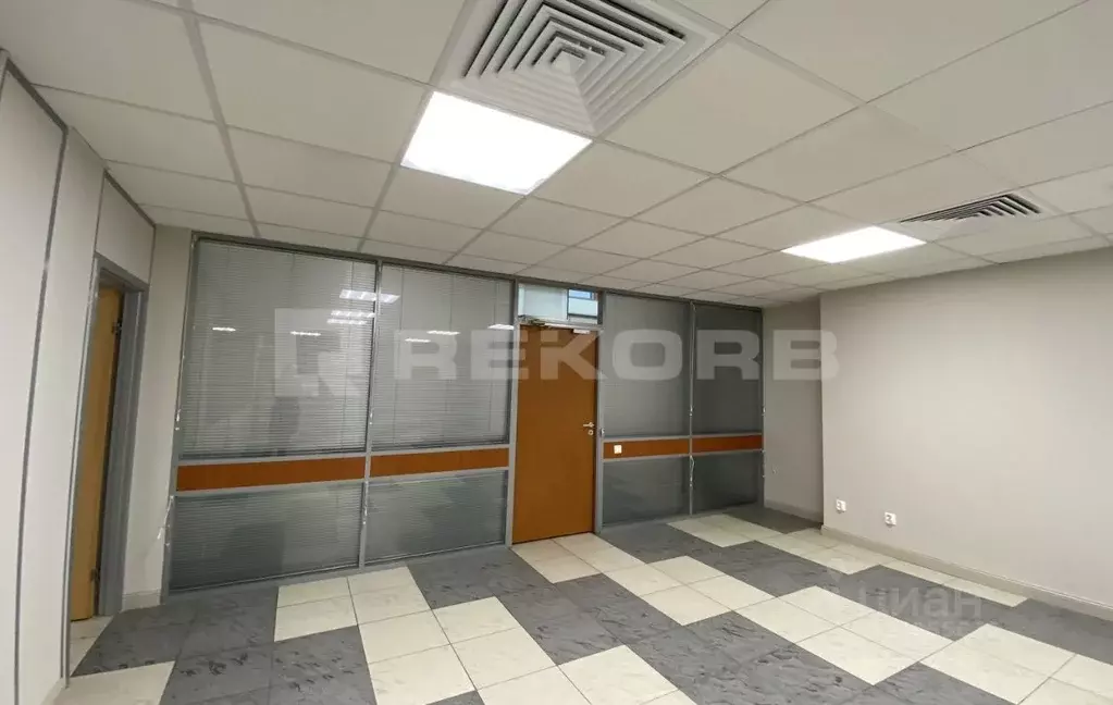 Офис в Санкт-Петербург Кондратьевский просп., 15к3 (137 м) - Фото 2