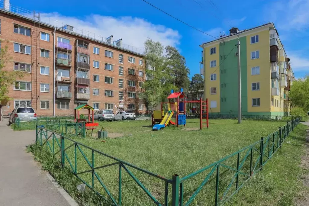 Комната Иркутская область, Ангарск 82-й кв-л, 19 (12.5 м) - Фото 1