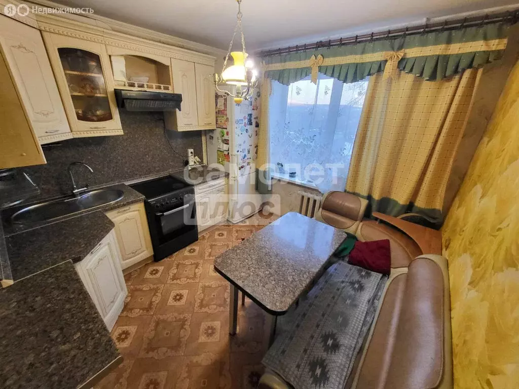 3-комнатная квартира: Петропавловск-Камчатский, Солнечная улица, 11/2 ... - Фото 1