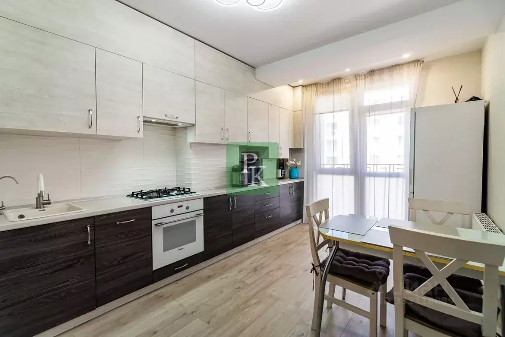 2-к кв. Севастополь ул. Челнокова, 17к2А (55.5 м) - Фото 1