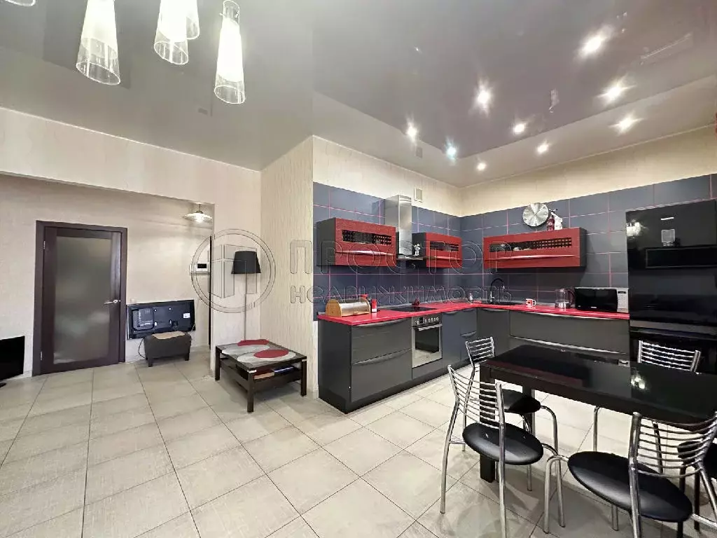 Продается 3-комнатная квартира - Фото 1