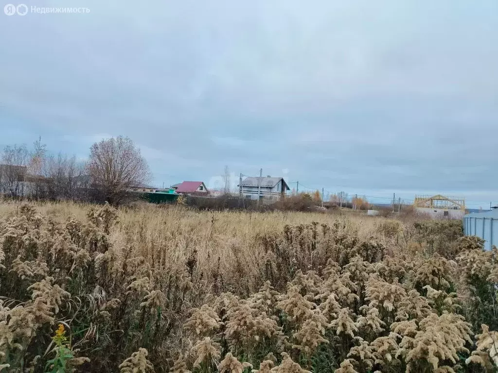 Участок в Тукаевский район, деревня Азьмушкино (8 м) - Фото 0