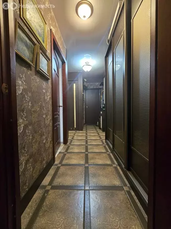 3-комнатная квартира: Екатеринбург, улица Красных Борцов, 6 (60.8 м) - Фото 0