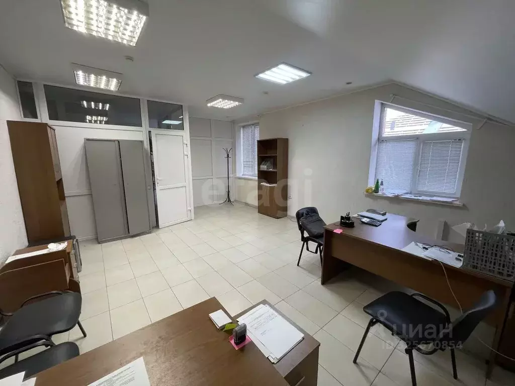 Офис в Тюменская область, Тюмень Трактовая ул., 47 (30 м) - Фото 1