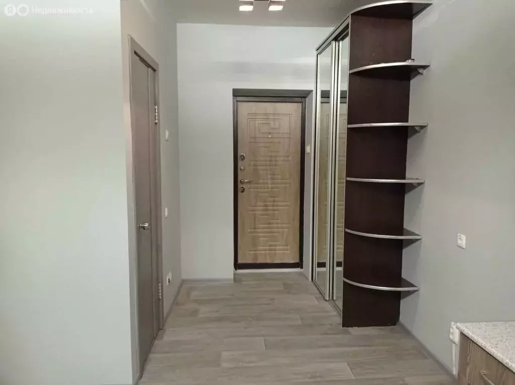 6-комнатная квартира: Хабаровск, улица Шелеста, 36 (29.3 м) - Фото 0