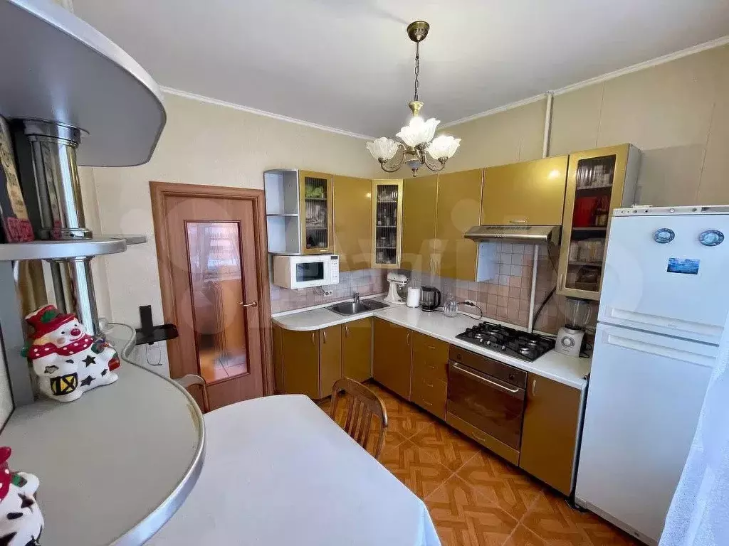 3-к. квартира, 67,1 м, 3/9 эт. - Фото 0