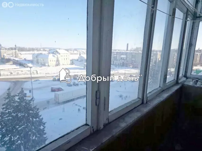 3-комнатная квартира: Советск, улица Победы, 44 (68.5 м) - Фото 1