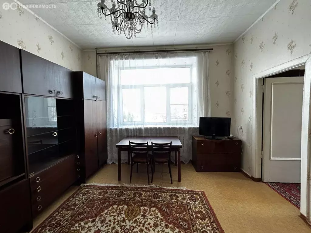 2-комнатная квартира: посёлок городского типа Малышева, Советская ... - Фото 2