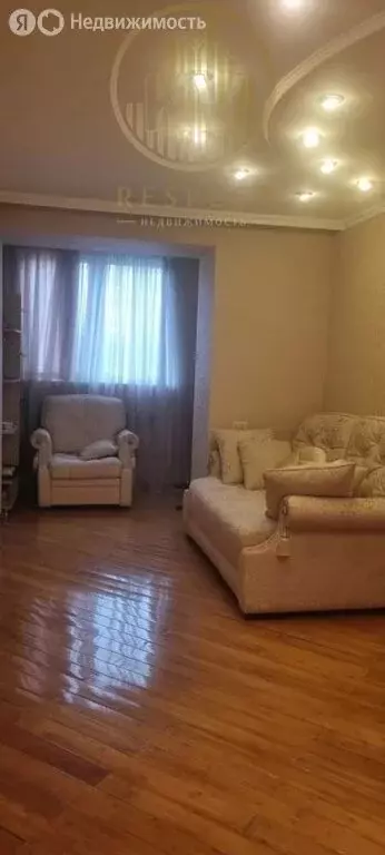 3-комнатная квартира: Кисловодск, улица Куйбышева, 77 (86 м) - Фото 1