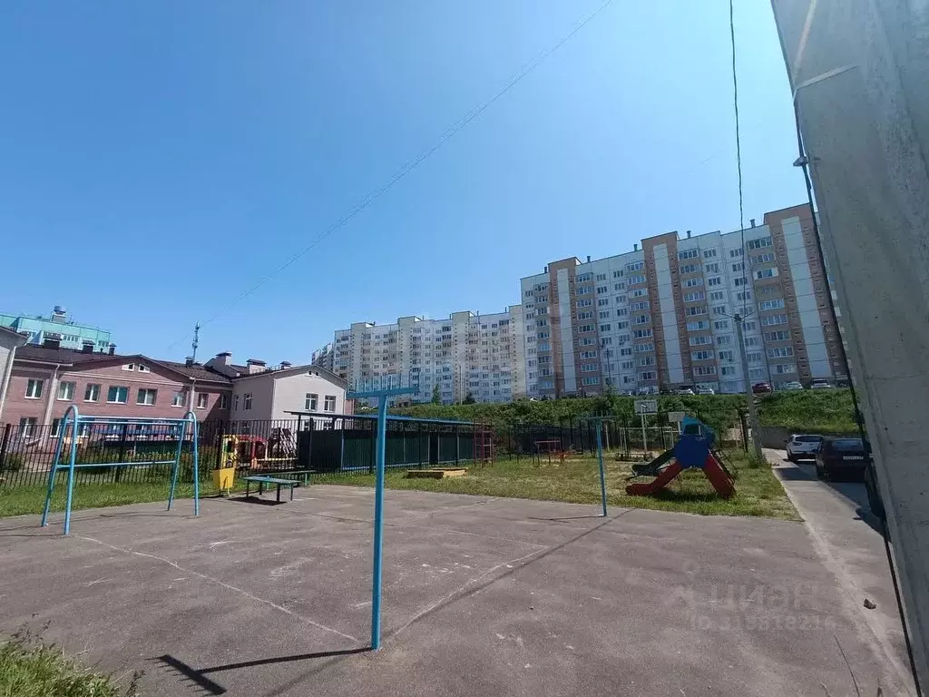 3-к кв. Смоленская область, Смоленск ул. Авиаторов, 7 (71.8 м) - Фото 0