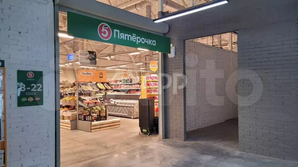 Продаю 558м Под мфц, автосалон, магазин в ТЦ  Взлетный - Фото 1