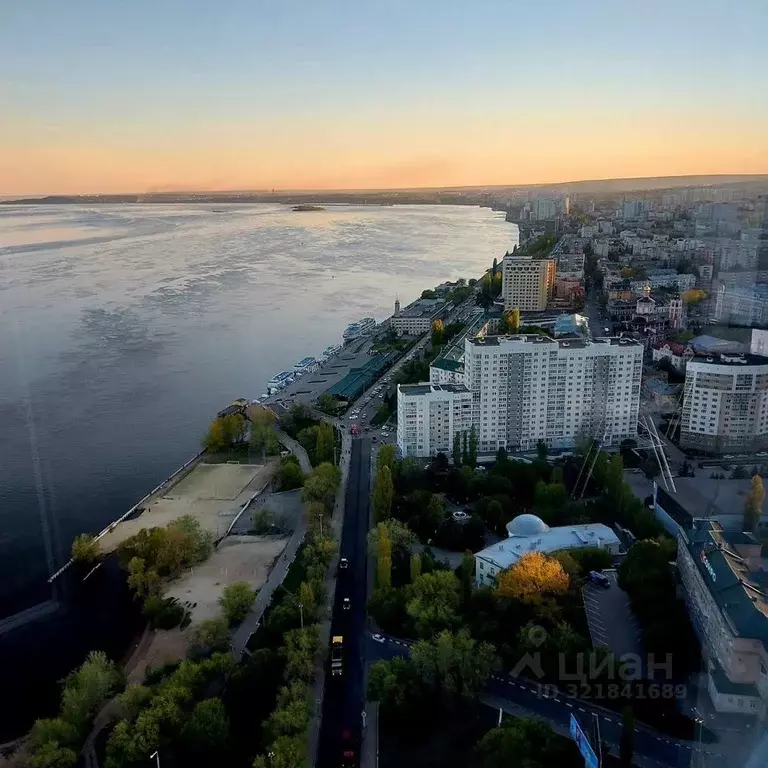 1-к кв. Саратовская область, Саратов Славянская пл., 2 (65.0 м) - Фото 1