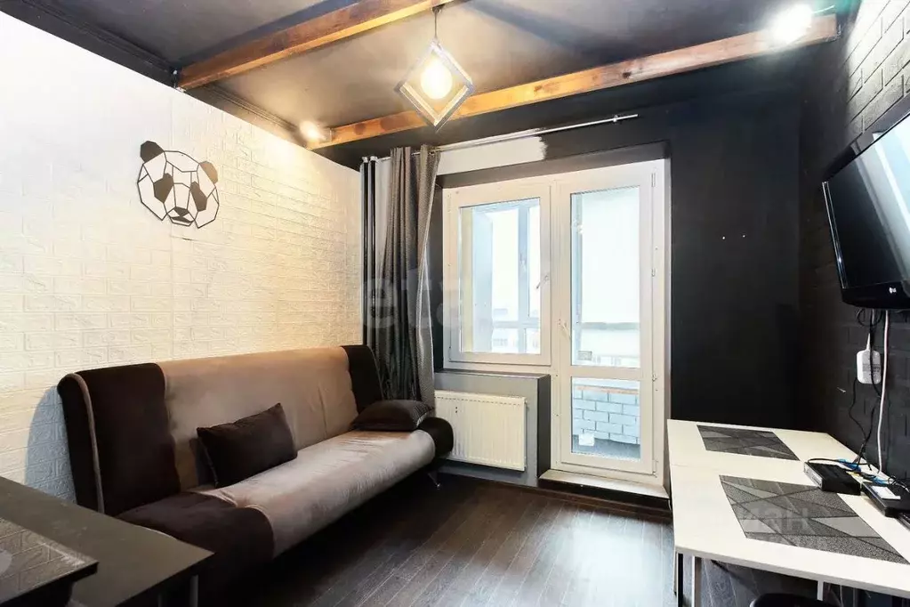 Студия Тюменская область, Тюмень ул. Новоселов, 117 (17.0 м) - Фото 1