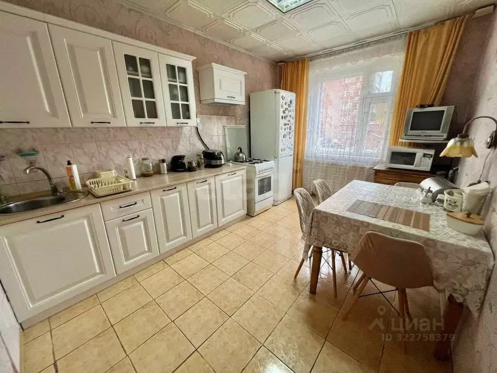 3-к кв. Удмуртия, Ижевск ул. Тимирязева, 21А (65.4 м) - Фото 1