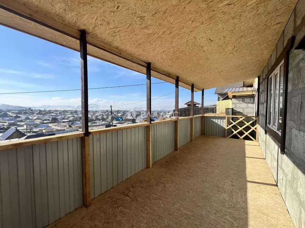 Дом в Бурятия, Тарбагатайский район, Саянтуйское с/пос, с. Нижний ... - Фото 1